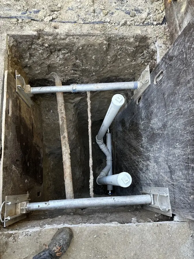Experienced plumber completing Gas Line Repair work in Amityville